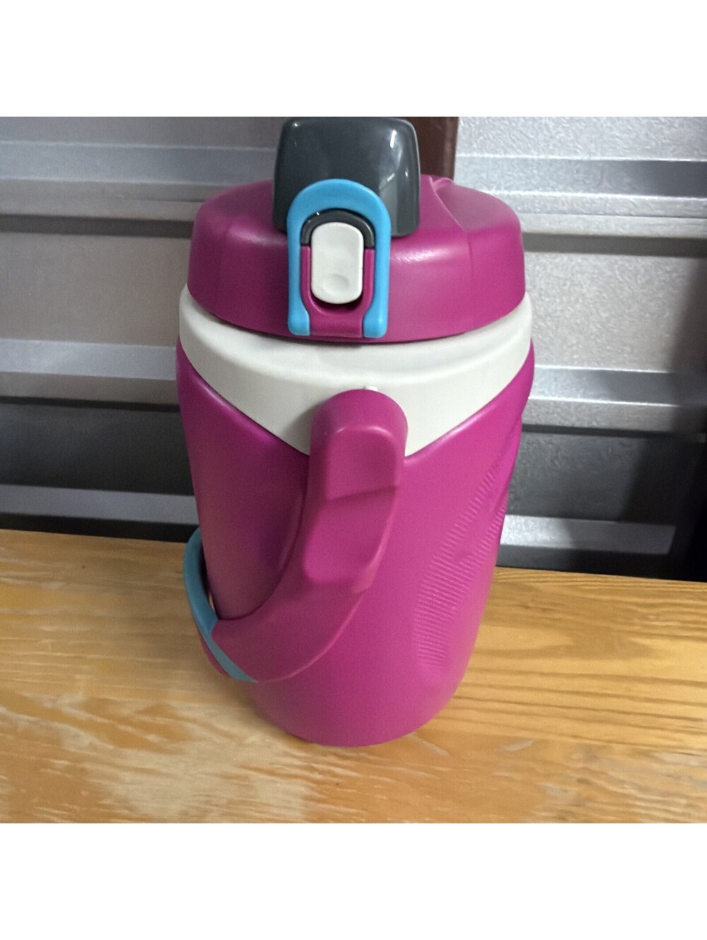 Thermos 64oz Hydration Bottle Foam Insulated Flip Spout With Handle Pink Blue